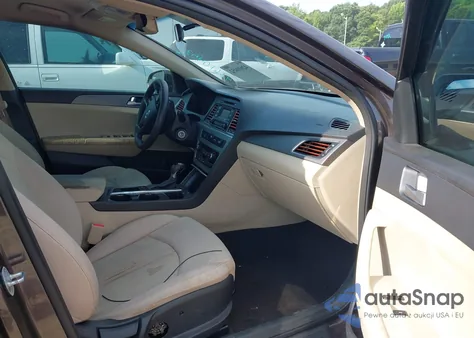 2015 Hyundai Sonata Se z USA, uszkodzony, nr VIN 5NPE24AF3FH127895